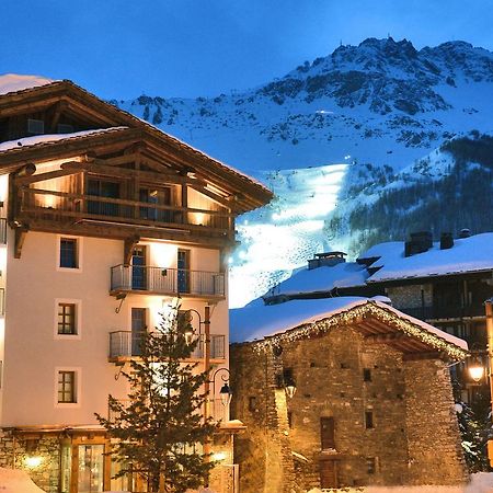 Maison De Famille Les 5 Freres Val-d'Isere Exterior foto